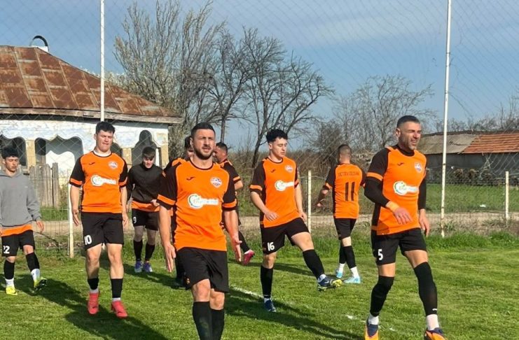 Fotbal: Victoria Gologanu câștigă derby-ul cu Victoria Gugești și se apropie de titlul de campioană județeană