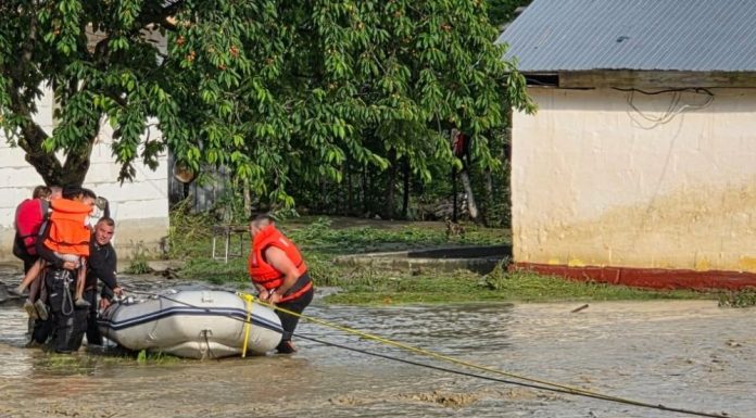 Mal de pământ rupt la Bogza. 40 de persoane evacuate preventiv