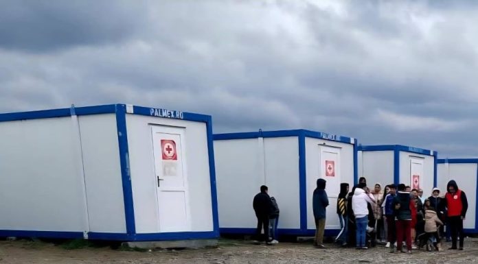 Locuințe modulare temporare pentru oamenii din Rucăreni, rămași fără case în urma incendiului din 26 aprilie