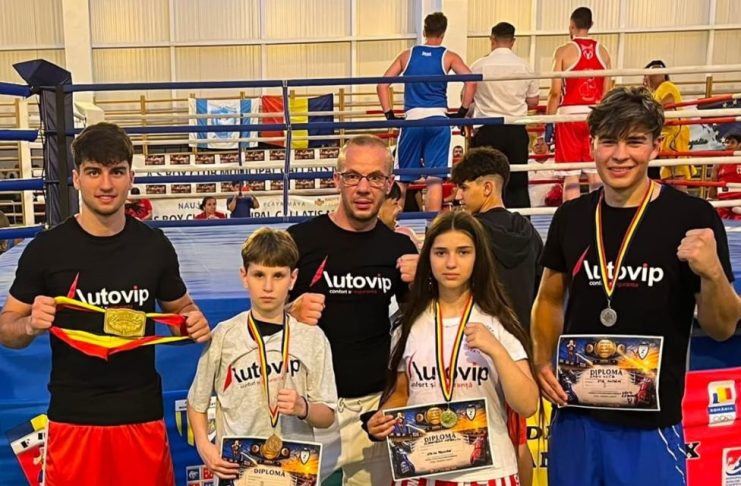 FOTO-VIDEO Rezultate foarte bune pentru pugiliștii pregătiți de Viorel Otavă la un turneu internațional de box