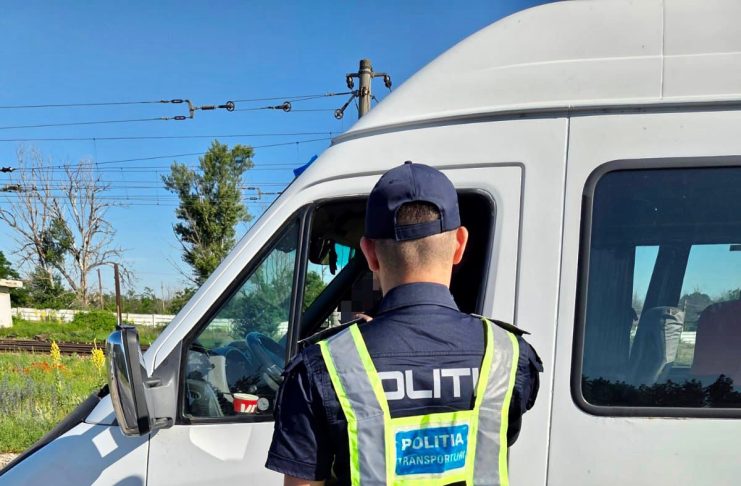 Acțiune a polițiștilor vrânceni pentru prevenirea accidentelor rutiere în zona trecerilor la nivel cu calea ferată