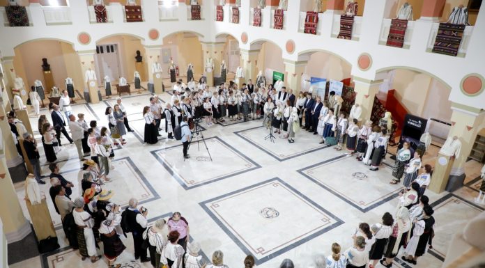 FOTO Vrancea își poartă mai departe povestea la cea de-a VI-a ediție a Zilelor Portului Popular