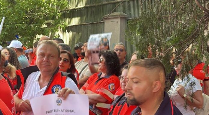 Angajații Serviciului de Ambulanță Vrancea, protest față de proiectul legii salarizării
