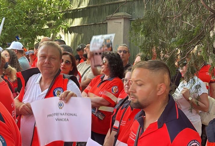 Ambulanța Vrancea se alătură Federației Naționale Sindicale „Ambulanța” din România. Nu cerem aplauze, cerem respect!