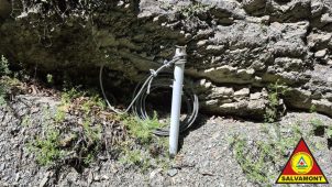 Salvamontiștii au grijă de traseele din Munții Vrancei, în ciuda ”turiștilor” certați cu legea și bunul simț 3 salvamont lucrari 2