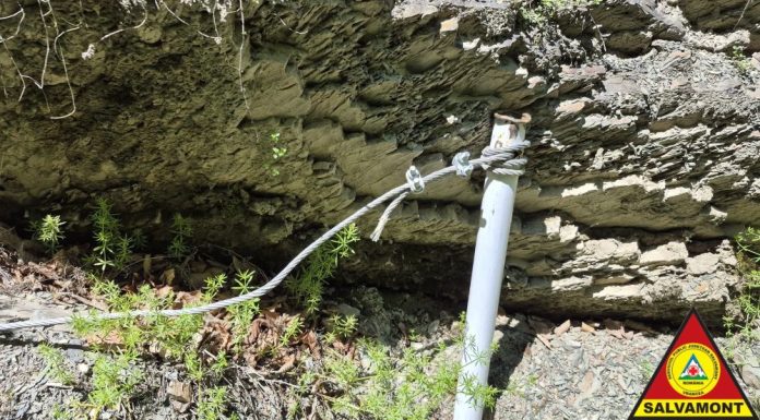 Salvamontiștii au grijă de traseele din Munții Vrancei, în ciuda ”turiștilor” certați cu legea și bunul simț