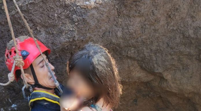 VIDEO-FOTO Momentul salvării fetiței căzute la 8 metri adâncime