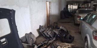 FOTO Service auto din Câmpineanca, sancționat de comisarii de mediu