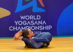 FOTO Echipă de yoga din Focșani, participantă la prima ediție a Campionatului Mondial de Yogasana 4 yoga 1