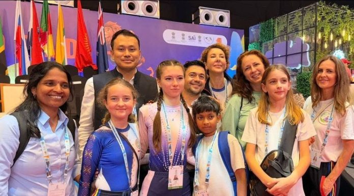 FOTO Echipă de yoga din Focșani, participantă la prima ediție a Campionatului Mondial de Yogasana