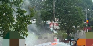 Trafic blocat la Vidra / O mașină a ajuns în șanț