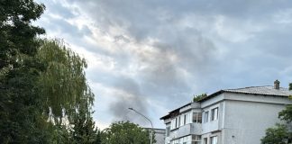 Trei utilaje au luat foc în curtea unei firme a Primăriei Focșani