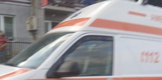 Fetiță de 5 ani lovită de o mașină