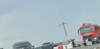 Accident pe E85, în sensul giratoriu de la Cerdac: 3 persoane rănite