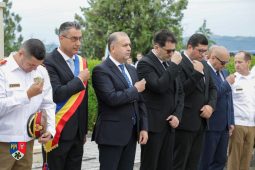 FOTO-VIDEO Lecția pe care ne-au transmis-o eroii | Dezbinarea ne slăbește. Unitatea ne face puternici 3 cj comemorare marasti 3