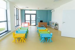 FOTO-VIDEO Primii pași spre viitor: creșe noi și moderne pentru copiii din Vrancea 5 cresa dumbraveni 5