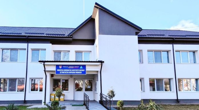 7 persoane de la azilul privat din Bihor, aduse la centrele sociale din Vrancea