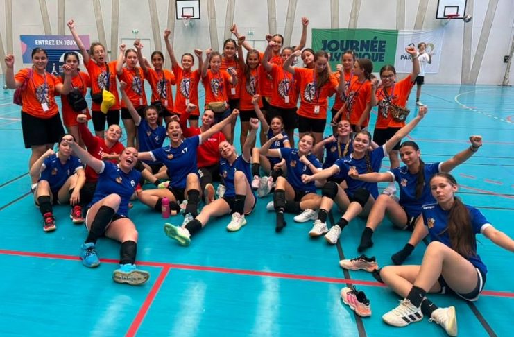 Echipele ALH Dinamic Focșani, în semifinale la un turneu internațional de handbal, desfășurat la Paris