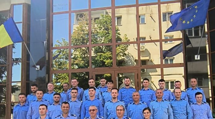 Jandarmi vrânceni înaintați în grad / Un jandarm montan care a intervenit la incendiul din Rucăreni, recompensat de MAI cu Diploma de Merit