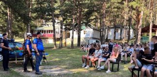 FOTO Activități de combatere a consumului de droguri la Gălăciuc, cu elevi din Moldova și Ucraina