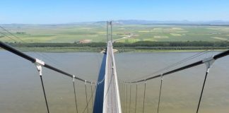 Noi lucrări și restricții de circulație pe podul suspendat de la Brăila
