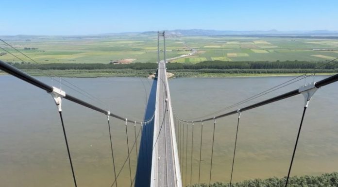 Noi lucrări și restricții de circulație pe podul suspendat de la Brăila