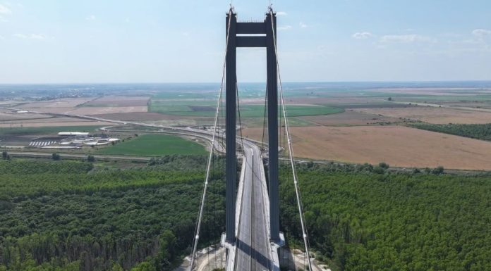 Atenție, șoferi! Lucrări la podul suspendat de la Brăila, restricții de trafic