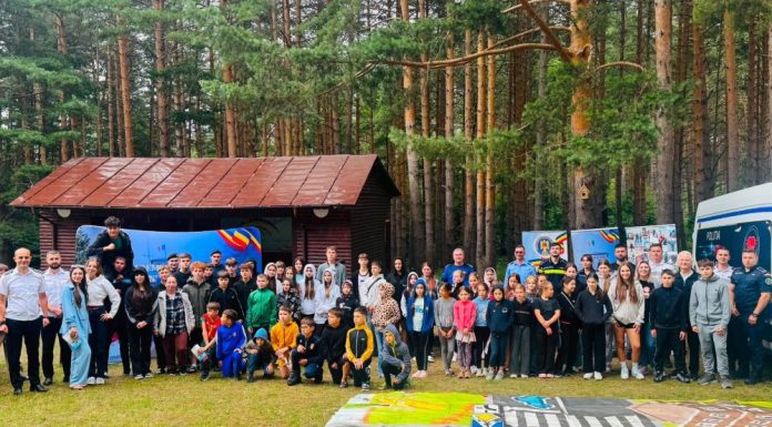 FOTO Vacanță activă la Tabăra Gălăciuc: activități de informare, prevenire și orientare profesională