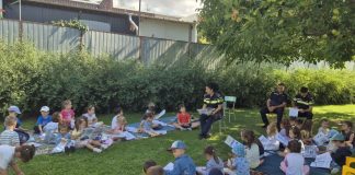 FOTO Polițiștii de la Siguranță Școlară, din nou în mijlocul celor mici! Educație prin joc pentru o copilărie fără bullying
