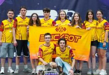 Echipa BrickBot de la Colegiul Unirea a obținut titlul de Event Winning Alliance la competiția FIRST Robotics Initiative premiu brickbot 1