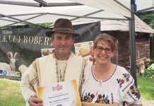 FOTO Premiu național pentru Gastro Local ”Căprițele lui Robert” din Răcoasa premiu capritele lui robert 4