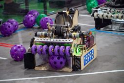 Echipa BrickBot de la Colegiul Unirea a obținut titlul de Event Winning Alliance la competiția FIRST Robotics Initiative 1 robotica 1