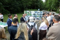 FOTO-VIDEO DN2L Soveja-Lepșa s-a redeschis. Un drum renăscut. O nouă șansă pentru Munții Vrancei 1 schite drum soveja lepsa 1
