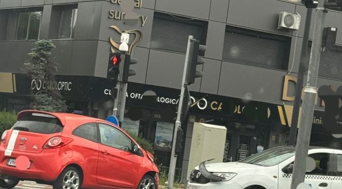 Tamponarea de astăzi după-amiază, din Focșani: o ambulanță, un autoturism și un taxi