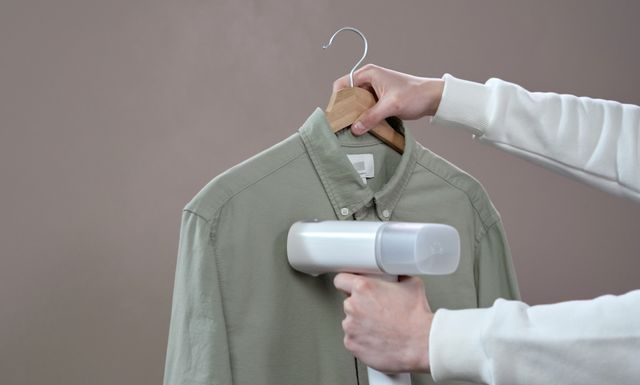 Când hainele tale se răzvrătesc împotriva cutelor