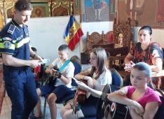 FOTO Ziua Imnului Național – o lecție despre respect, apartenență și suflet românesc 3 ziua imnului politie iresti 3