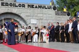 VIDEO-FOTO Comemorarea eroilor români / Președintele Consiliului Județean Vrancea, Nicușor Halici: „Mărășești ne obligă să fim o generație demnă de sacrificiul eroilor noștri” 1 6 august marasesti 3