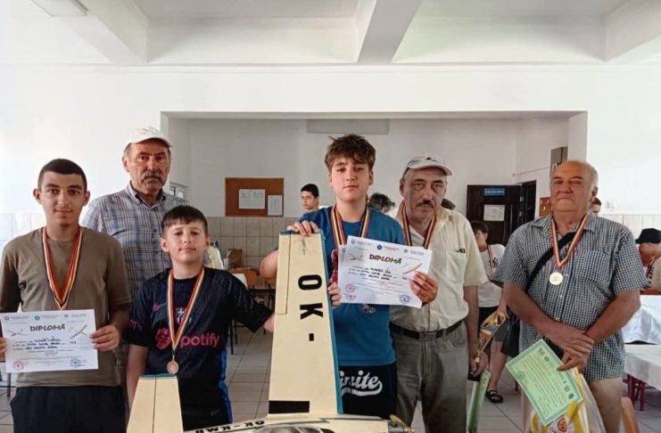Titluri de campion național și alte medalii pentru elevii Clasei de Aeromodelism a Centrului Cultural Vrancea