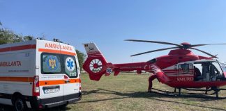 Tânărul rănit grav în accidentul de azi noapte, transferat la București cu un elicopter SMURD