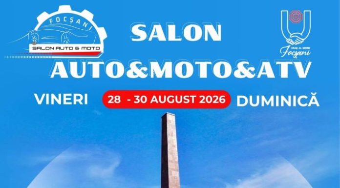 Automobile, motociclete și mașini de epocă în centrul Focșaniului
