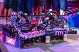 FOTO Brickbot de neînvins la cea mai mare competiție de roboticǎ din off-season 1 brickbot 4