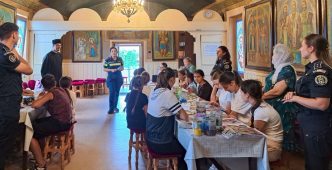FOTO Tabăra de vară „La noi acasă” – prilej de formare, comuniune și bucurie pentru copiii din Parohia Verdea 2 copii biserica verdea 1
