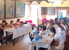 FOTO Tabăra de vară „La noi acasă” – prilej de formare, comuniune și bucurie pentru copiii din Parohia Verdea 1 copii biserica verdea