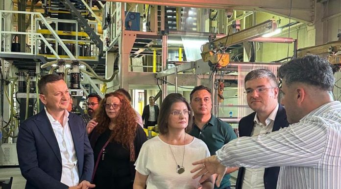 Ministrul Economiei, Irineu Darău, a vizitat două firme importante din Vrancea