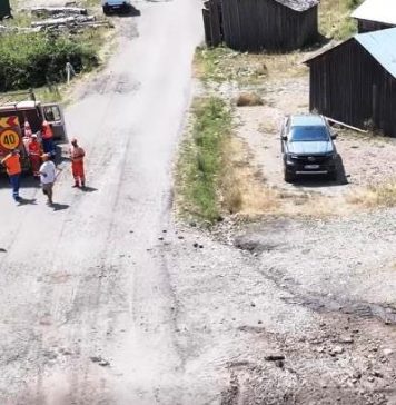 Ample lucrări pe DN 2R, în județul Vrancea. Se intervine pentru refacerea unui drum degradat și redarea lui comunității lucrari DN 2R