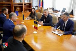 FOTO Primul pas pentru un acord de cooperare între județul Vrancea și regiunea Cernăuți din Ucraina 1 halici oficial cernauti 3