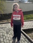 La 12 ani, Larisa a trecut prin 14 anestezii și mai multe operații. În septembrie urmează intervenția care ar putea pune capăt anilor de suferință 1 larisa umanitar