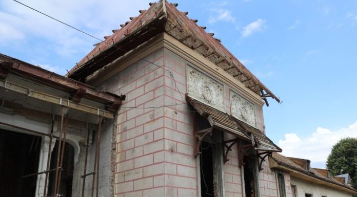 FOTO Avansează lucrările de consolidare și restaurare la Sala de Lectură a Bibliotecii Județene