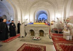 FOTO Slujbă de hram la capela Mausoleului Mărășești, oficiată de ÎPS Ciprian 4 mausoleu marasesti ciprian 5