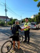 FOTO Acțiune preventivă în Focșani adresată conducătorilor de biciclete, trotinete electrice, mopede și motociclete 2 politie biciclisti 2